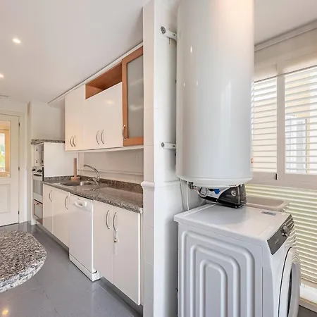 Spacious 3 Bedrooms At Brisas شقة