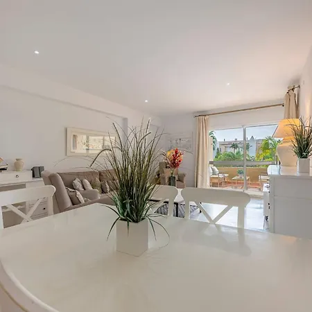 Spacious 3 Bedrooms At Brisas شقة *