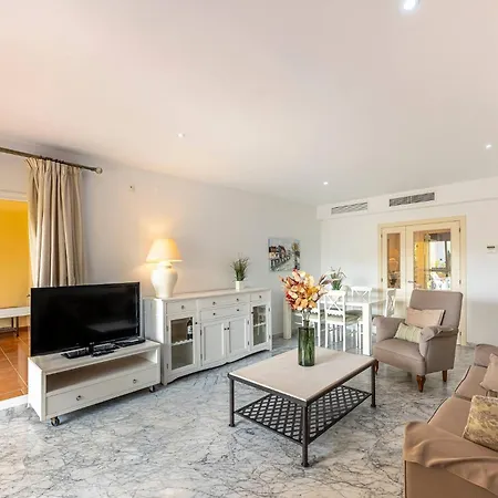 شقة Spacious 3 Bedrooms At Brisas ماربيا