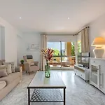Spacious 3 Bedrooms At Brisas