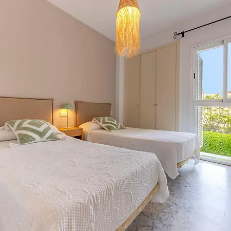 Spacious 3 Bedrooms At Brisas 马尔韦利亚