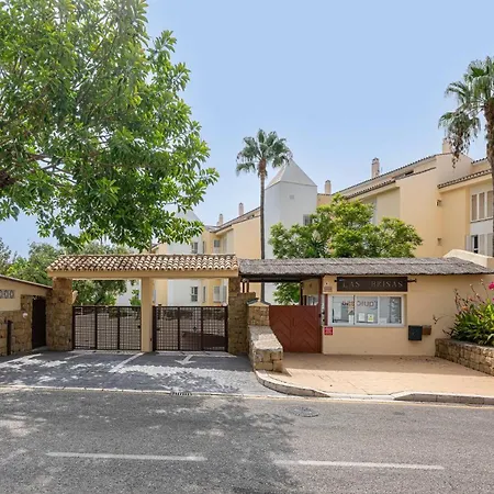 Spacious 3 Bedrooms At Brisas Marbellac