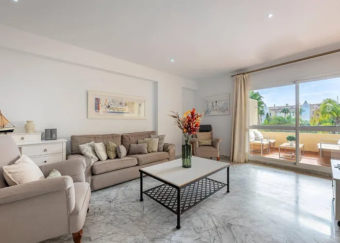 Spacious 3 Bedrooms At Brisas Marbella