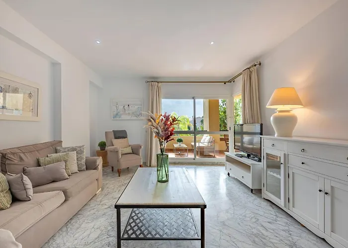 Spacious 3 Bedrooms At Brisas