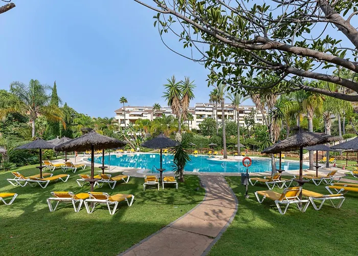 Spacious 3 Bedrooms At Brisas *