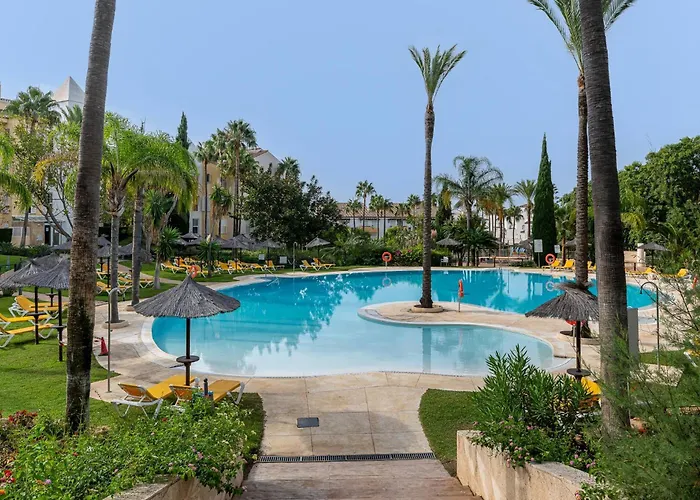 Spacious 3 Bedrooms At Brisas *