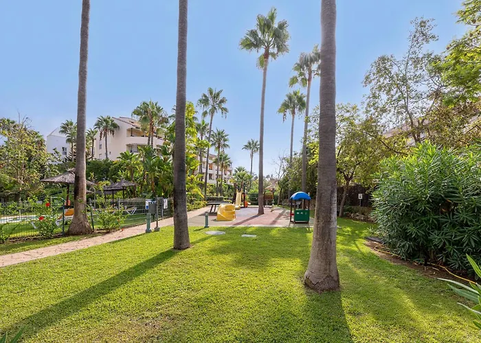 Spacious 3 Bedrooms At Brisas *