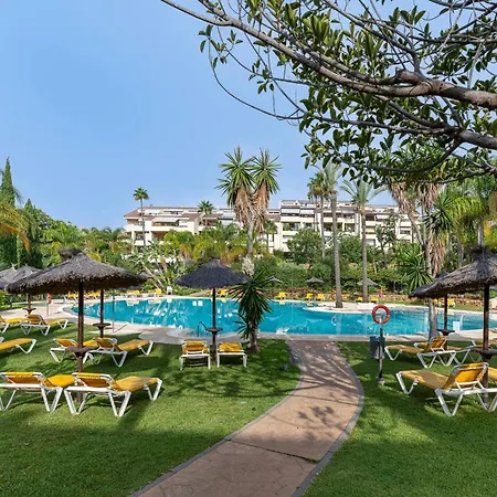 Spacious 3 Bedrooms At Brisas *