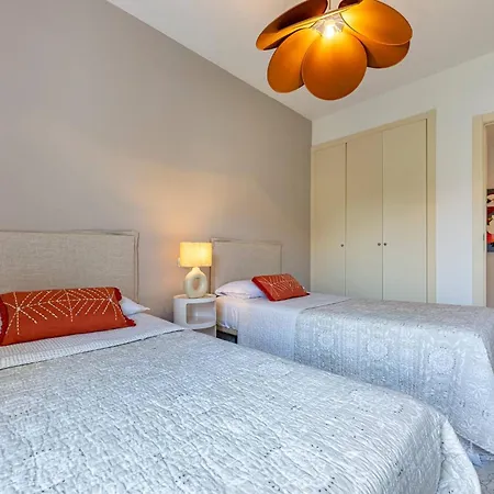 Spacious 3 Bedrooms At Brisas *